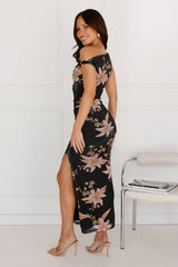 Stylish World Off Shoulder Maxi Dress Black