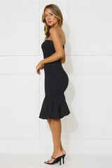 Run My Way Strapless Bubble Midi Dress Black